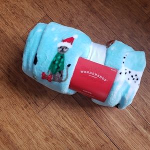 Wondershop Soft Holiday Throw